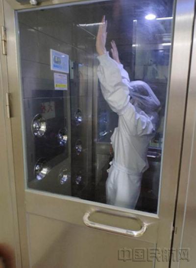 民用航空食品生產都得經(jīng)過風淋室